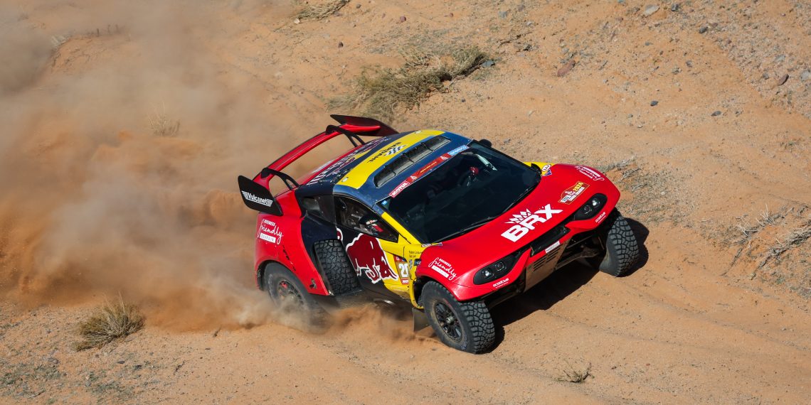 Sébastien Loeb and Fabian Lurquin on their Prodrive BRX Hunter T1+ of the Bahrain Raid Xtreme during the Stage 9 of the Dakar 2024 on January 16, 2024 between Hail and Al Ula, Saudi Arabia // Florent Gooden / DPPI / Red Bull Content Pool // SI202401160973 // Usage for editorial use only //