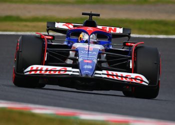 Daniel Ricciardo has promised to 'fire himself' into the points in tomorrow's Japanese Grand Prix. Image Clive Mason/Getty Images/Red Bull Content Pool