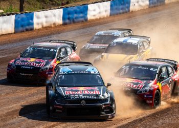 Rallycross cars on track