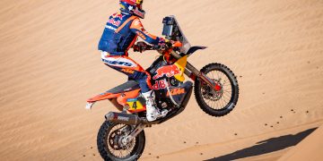 Daniel Sanders of Red Bull KTM Factory Racing races during Stage 2 of Rally Dakar 2025 in Bisha, Saudi Arabia.