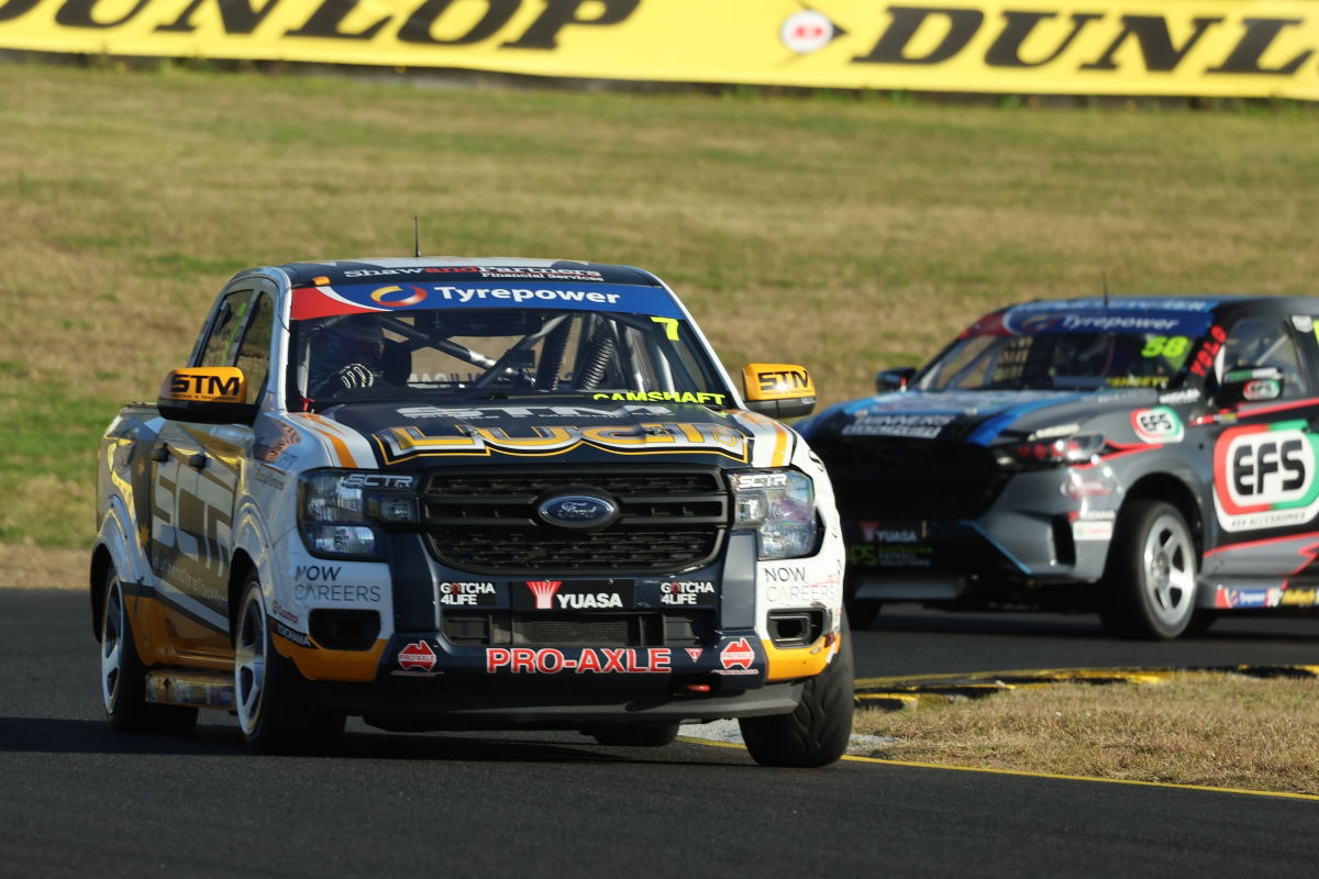 Cameron Crick leads SuperUtes round after Race 3 victory