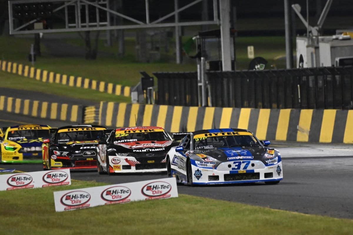 Haynes wins TA2 Round 1 as multi car crash ends final race