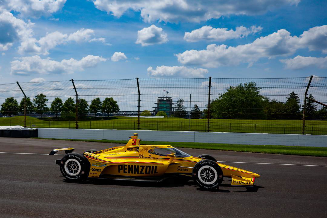 McLaughlin pushes the limits in Indy 500 final practice