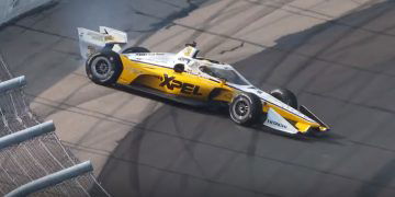 Scott McLaughlin spins in practice at Iowa Speedway.