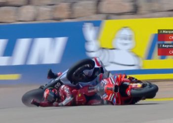 Francesco Bagnaia slides under the bike of Alex Marquez, Image: Fox Sports