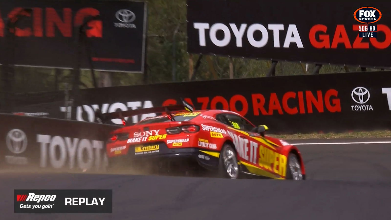 Cooper Murray crashes at The Dipper in Practice 4 for the Bathurst 1000.