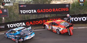 Nick Percat checks on Will Davison after crashing in qualifying for the Bathurst 1000.