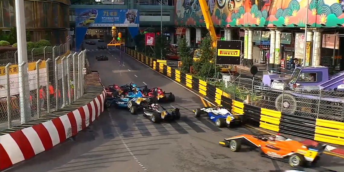 James Wharton crashed on Lap 3 of the 71st Macau Grand Prix.