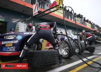 Will Brown's wheel nut pops out. Image: Fox Sports