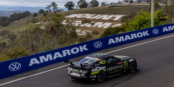 The Monster Mustang climbs the Mountain