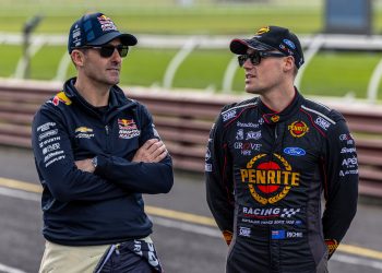 Triple Eight Race Engineering team principal Jamie Whincup (left) with Grove Racing's Richie Stanaway. Image: InSyde Media