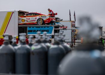 The #17 Mustang arrives at Symmons Plains.