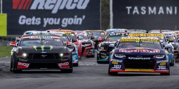 The start of a Supercars race at Symmons Plains Raceway.