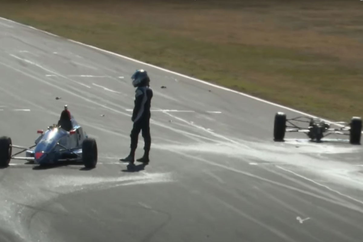 Formula Ford split in half at Winton Motor Raceway