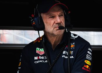 Adrian Newey has reportedly pledged his loyalty to Red Bull Racing. Image: Bearne / XPB Images