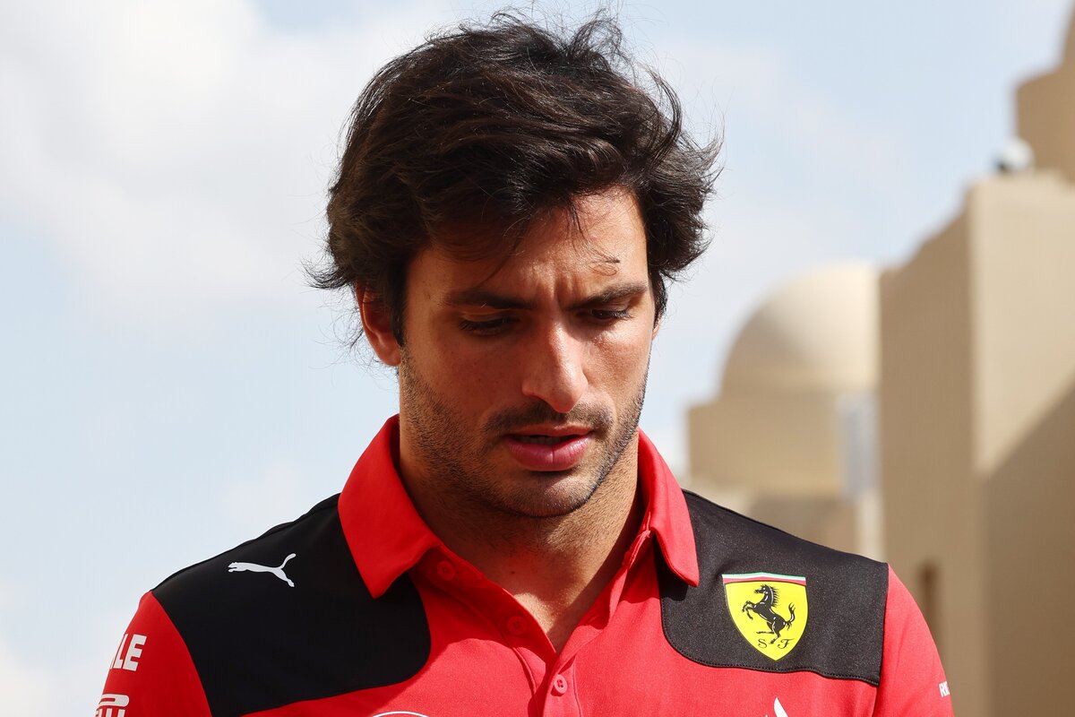 Carlos Sainz is without an F1 drive after Ferrari signed Lewis Hamilton for 2025. Image: XPB Images