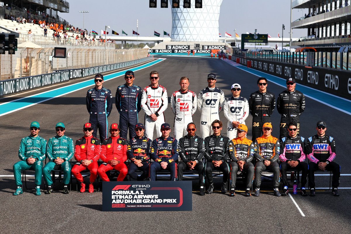 Max Verstappen and Lewis Hamilton top the list of F1 top earners for 2024. Image: Coates / XPB Images