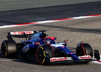 Daniel Ricciardo has unanswered questions following F1 testing. Image: Batchelor / XPB Images