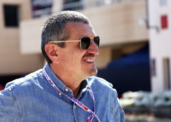 Guenther Steiner (ITA) RTL F1 TV Presenter. 29.02.2024. Formula 1 World Championship, Rd 1, Bahrain Grand Prix, Sakhir, Bahrain, Practice Day - www.xpbimages.com, EMail: requests@xpbimages.com © Copyright: Bearne / XPB Images