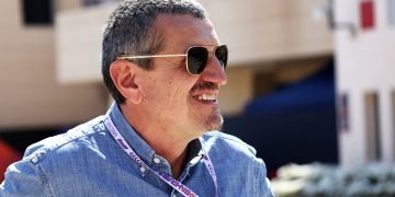 Guenther Steiner (ITA) RTL F1 TV Presenter. 29.02.2024. Formula 1 World Championship, Rd 1, Bahrain Grand Prix, Sakhir, Bahrain, Practice Day - www.xpbimages.com, EMail: requests@xpbimages.com © Copyright: Bearne / XPB Images