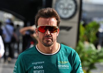 Fernando Alonso remains undecided on his F1 future despite Mercedes links. Image: Moy / XPB Images