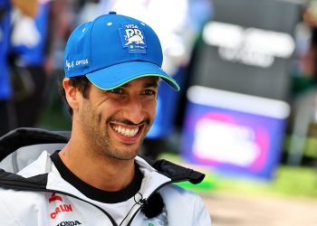 Daniel Ricciardo has shed light on the car issues RB found in Saudi Arabia. Image: Moy / XPB Images