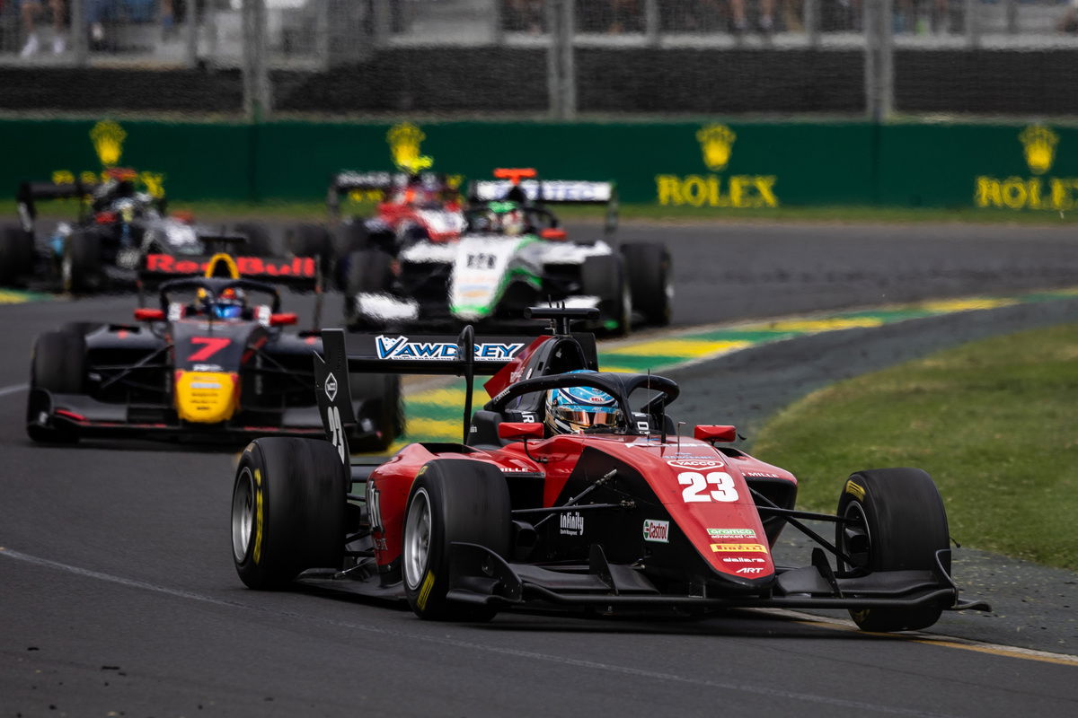 Formula 2 and Formula 3 will again make the trek to Albert Park as part of next year's Formula 1 Australian Grand Prix. Image: XPB Images