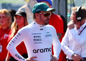 Fernando Alonso has admitted he spoke with other F1 teams before agreeing a new deal with Aston Martin. Image: Batchelor / XPB Images