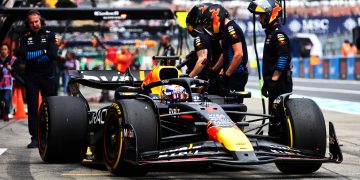 A late lap from Max Verstappen left the Red Bull Racing driver fastest in Free Practice 3 in Japan. Image: Batchelor / XPB Images