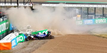 Daniel Ricciardo has suggested the decision to start on medium tyres led to his race-ending opening lap crash in Japan. Image: XPB Images