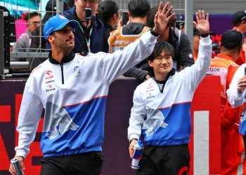 Daniel Ricciardo has suggested that Yuki Tsunoda is reaping the benefits of discoveries he made last year. Image: Batchelor / XPB Images
