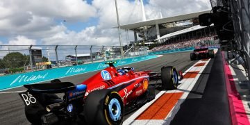 Carlos Sainz has been handed a post-race time penalty after he made contact with Oscar Piastri during the Miami Grand Prix. Image: Bearne / XPB Images