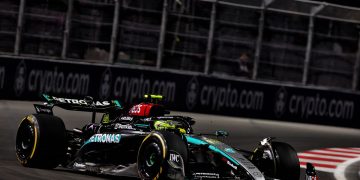 Lewis Hamilton and George Russell topped a slippery opening hour of practice at the Las Vegas Grand Prix. Image: Charniaux / XPB Images