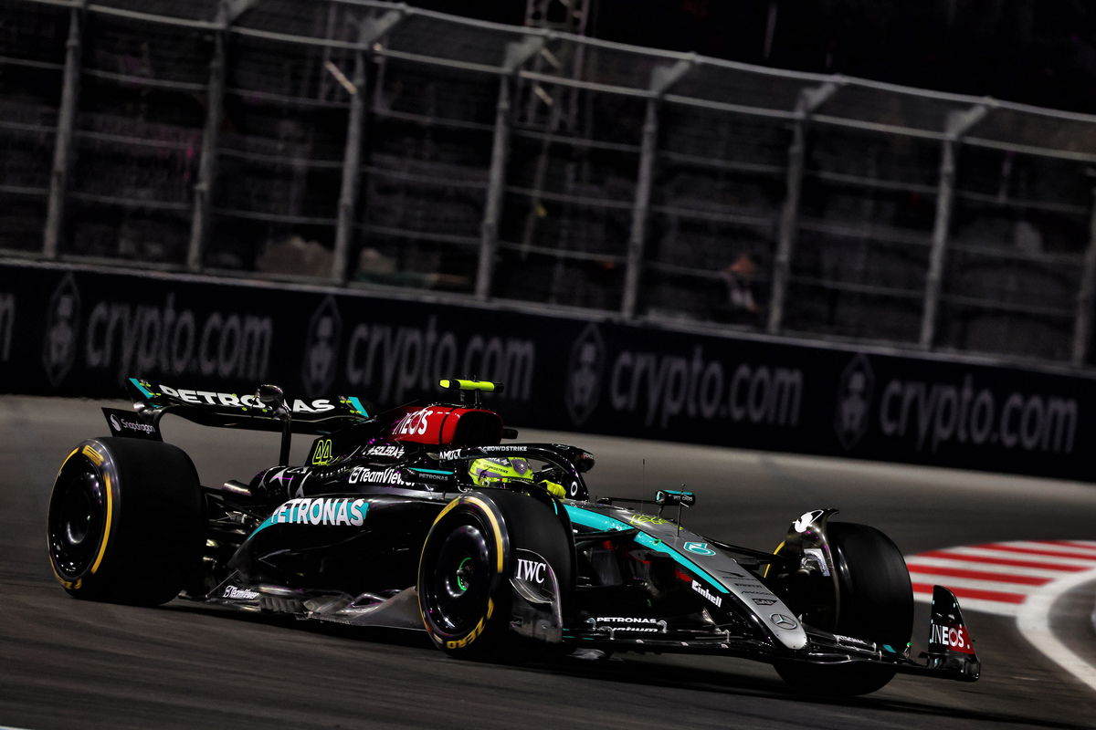 Lewis Hamilton and George Russell topped a slippery opening hour of practice at the Las Vegas Grand Prix. Image: Charniaux / XPB Images