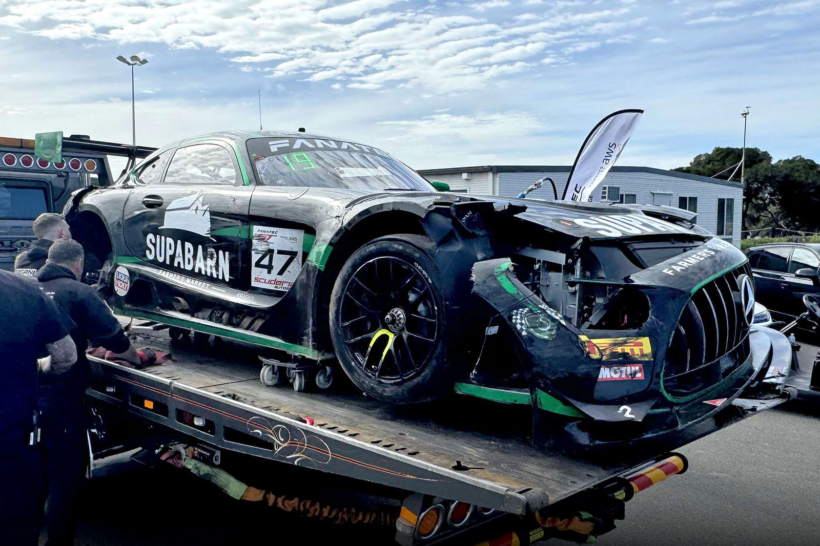 The damaged Mercedes-AMG GT3 of James and Theo Koundouris.