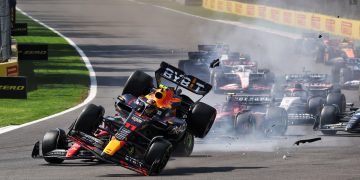 Charles Leclerc (MON) Ferrari SF-23 and Sergio Perez (MEX) Red Bull Racing RB19 - crash at the start of the race.
29.10.2023. Formula 1 World Championship, Rd 20, Mexican Grand Prix, Mexico City, Mexico, Race Day.
- www.xpbimages.com, EMail: requests@xpbimages.com © Copyright: Bearne / XPB Images