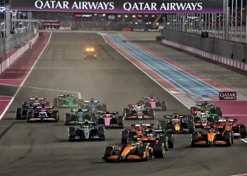 An impressive team performance has landed McLaren a one-two result in the Qatar GP Sprint. Image: Moy / XPB Images