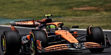 A lap as the flag fell saw Lando Norris top Free Practice 1 for the Sao Paulo Grand Prix. Image: Price / XPB Images