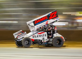 Jock Goodyer in the #27 sprintcar.