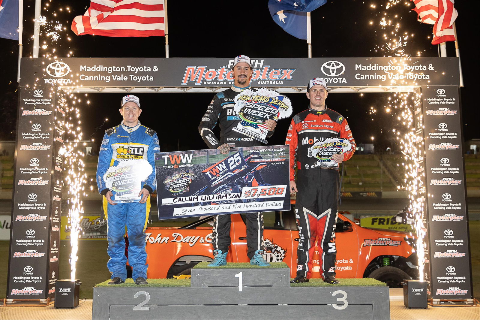 Williamson leads Aussie fight back in Perth