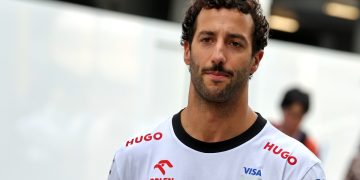 Daniel Ricciardo believes any decision regarding his seat will affect the 2025 F1 season, and not 2024. Image: Moy / XPB Images