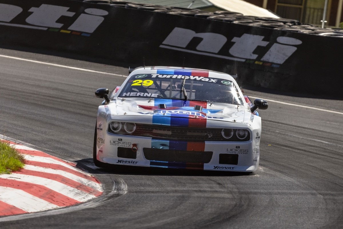 Nathan Herne returns to National Trans Am for Tasmanian round