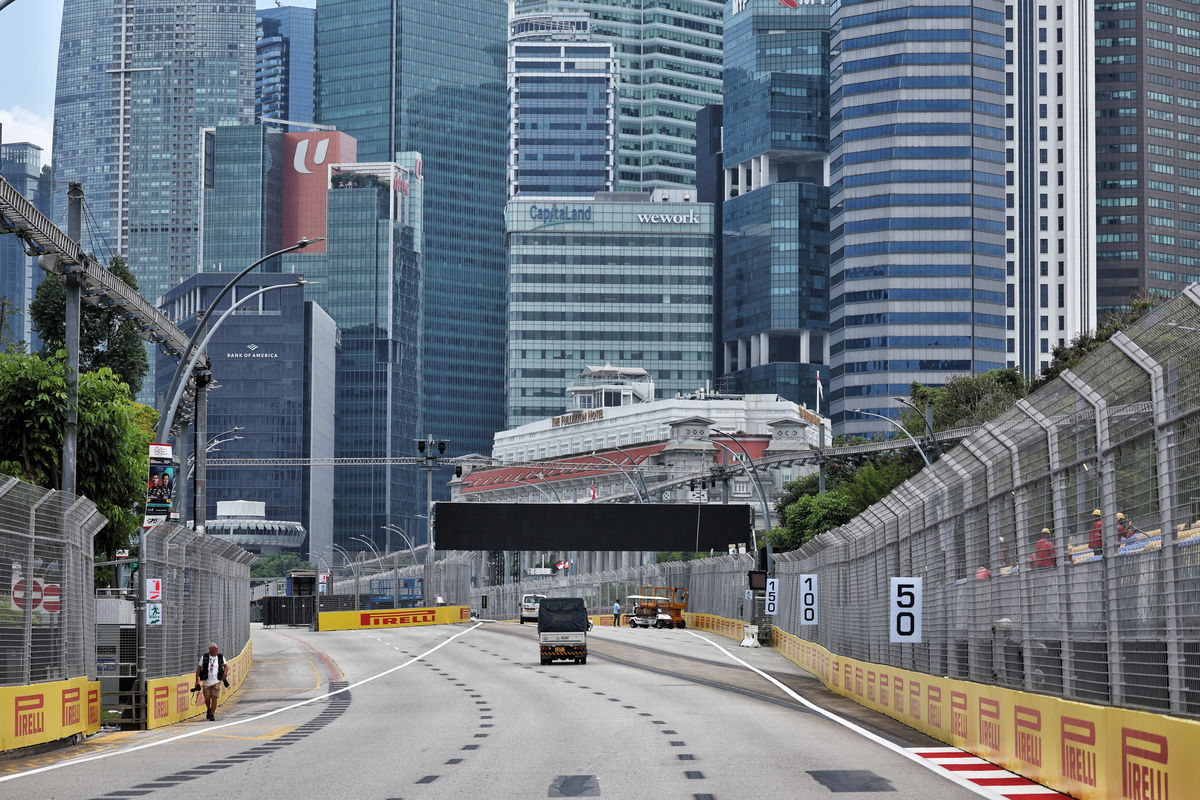 This year’s Singapore Grand Prix will feature a fourth DRS zone Image: Moy / XPB Images