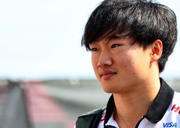 Yuki Tsunoda feels he deserves to replace Sergio Perez. Image: Batchelor / XPB Images