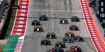 Charles Leclerc (MON) Ferrari SF-23 and Lando Norris (GBR) McLaren MCL60 at the start of the race.
22.10.2023. Formula 1 World Championship, Rd 19, United States Grand Prix, Austin, Texas, USA, Race Day.
- www.xpbimages.com, EMail: requests@xpbimages.com © Copyright: Batchelor / XPB Images