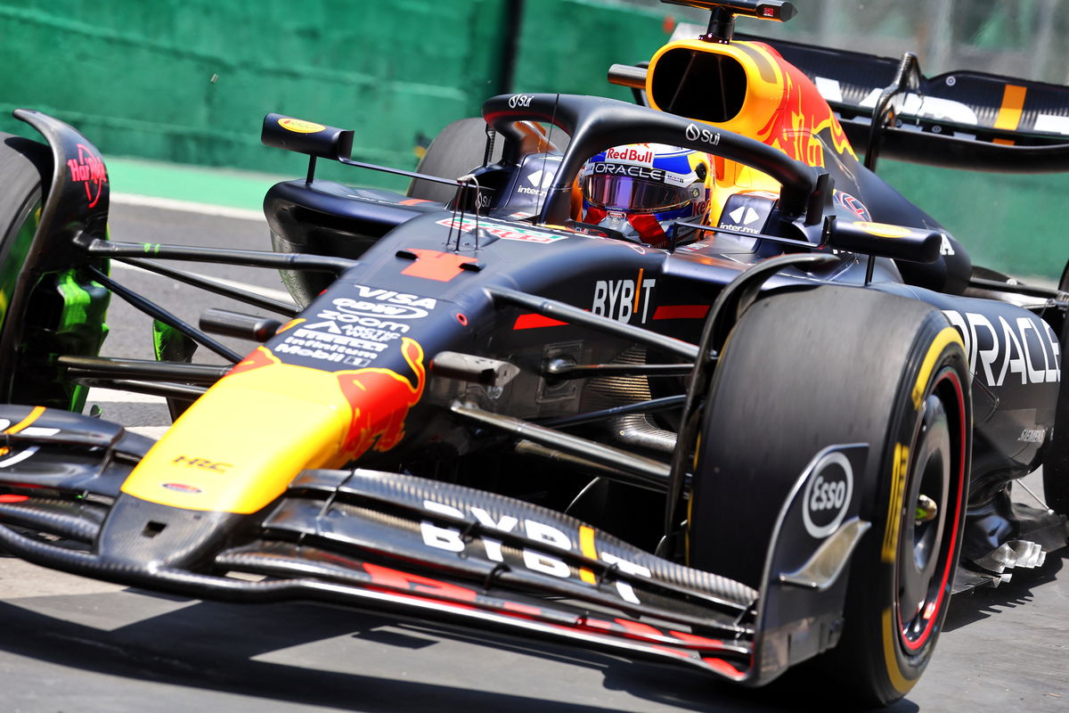 Verstappen will indeed serve a grid penalty at this weekend’s Sao Paulo Grand Prix. Image: Batchelor / XPB Images