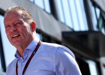 The apparent feud between Christian Horner and Jos Verstappen reignited on Friday. Image: Bearne / XPB Images