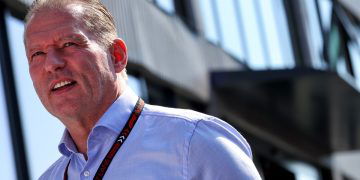 The apparent feud between Christian Horner and Jos Verstappen reignited on Friday. Image: Bearne / XPB Images